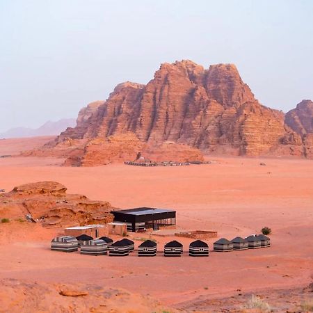 Wadi Rum Wanderlust Camp Bagian luar foto