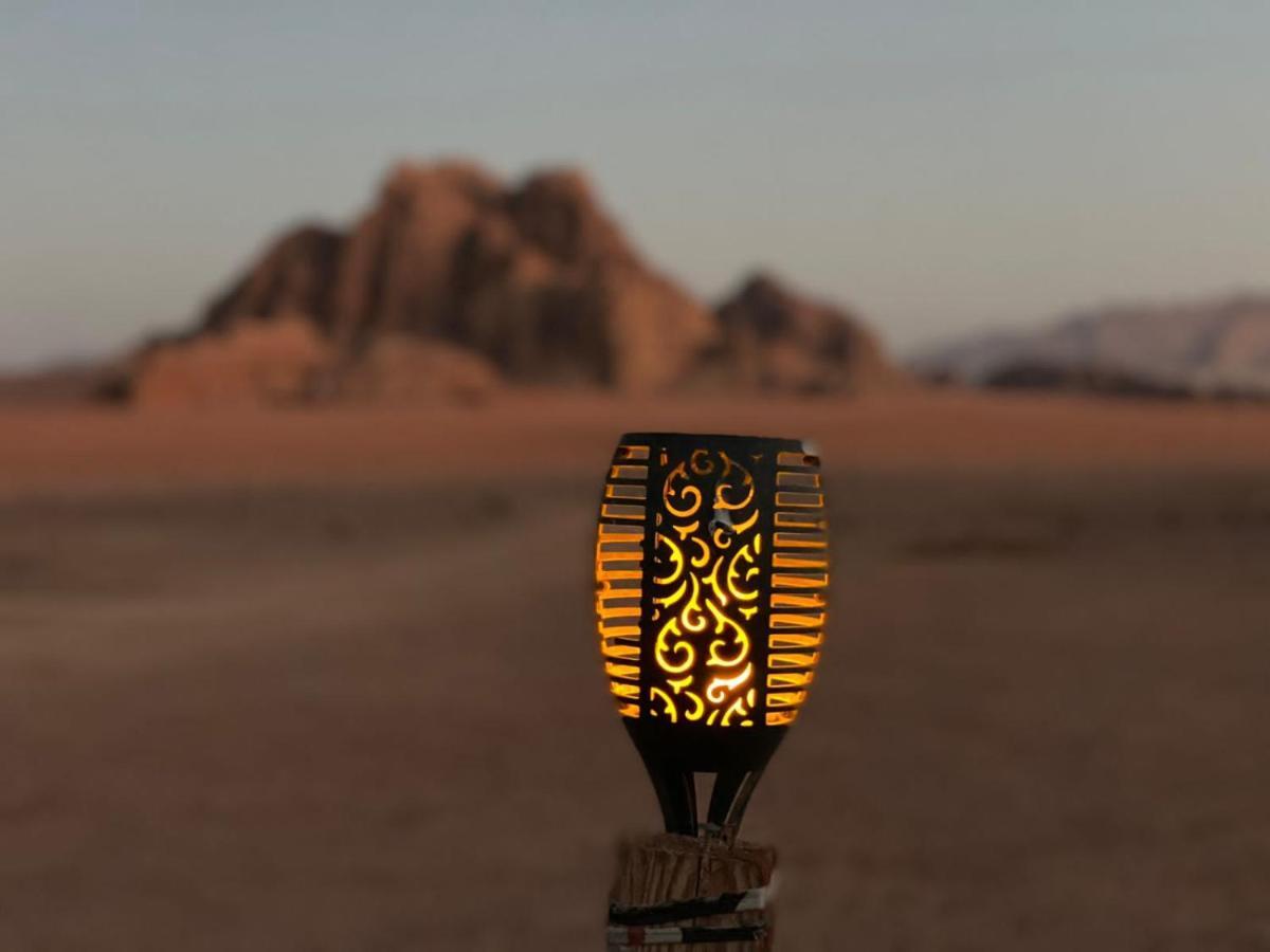 Wadi Rum Wanderlust Camp Bagian luar foto