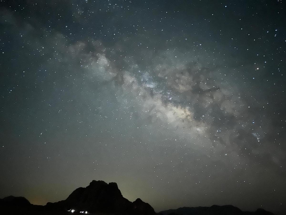 Wadi Rum Wanderlust Camp Bagian luar foto