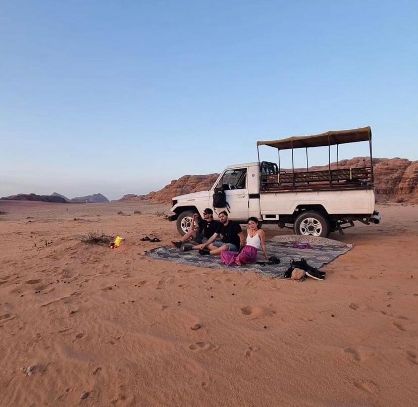 Wadi Rum Wanderlust Camp Bagian luar foto