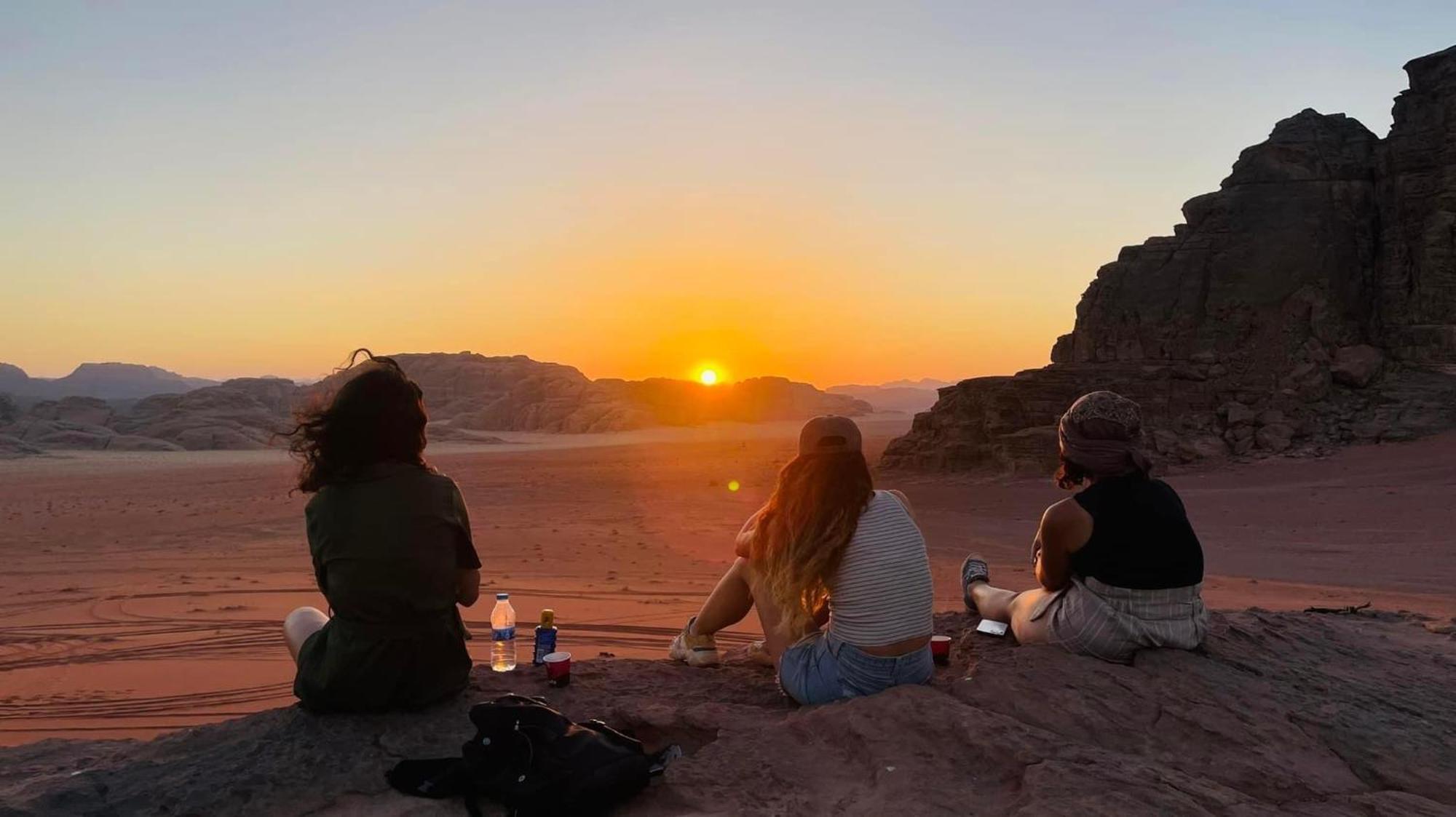 Wadi Rum Wanderlust Camp Bagian luar foto