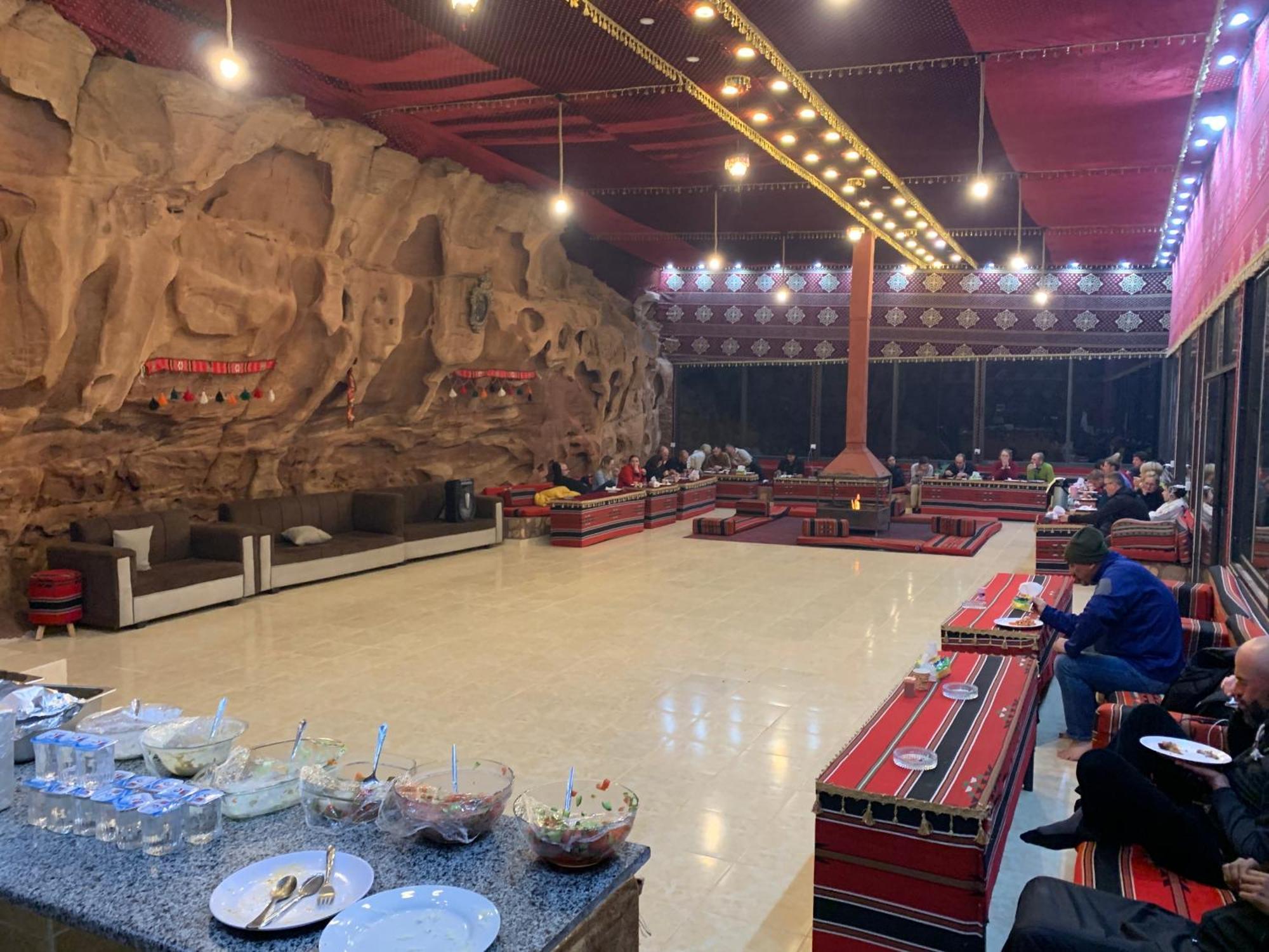 Wadi Rum Wanderlust Camp Bagian luar foto