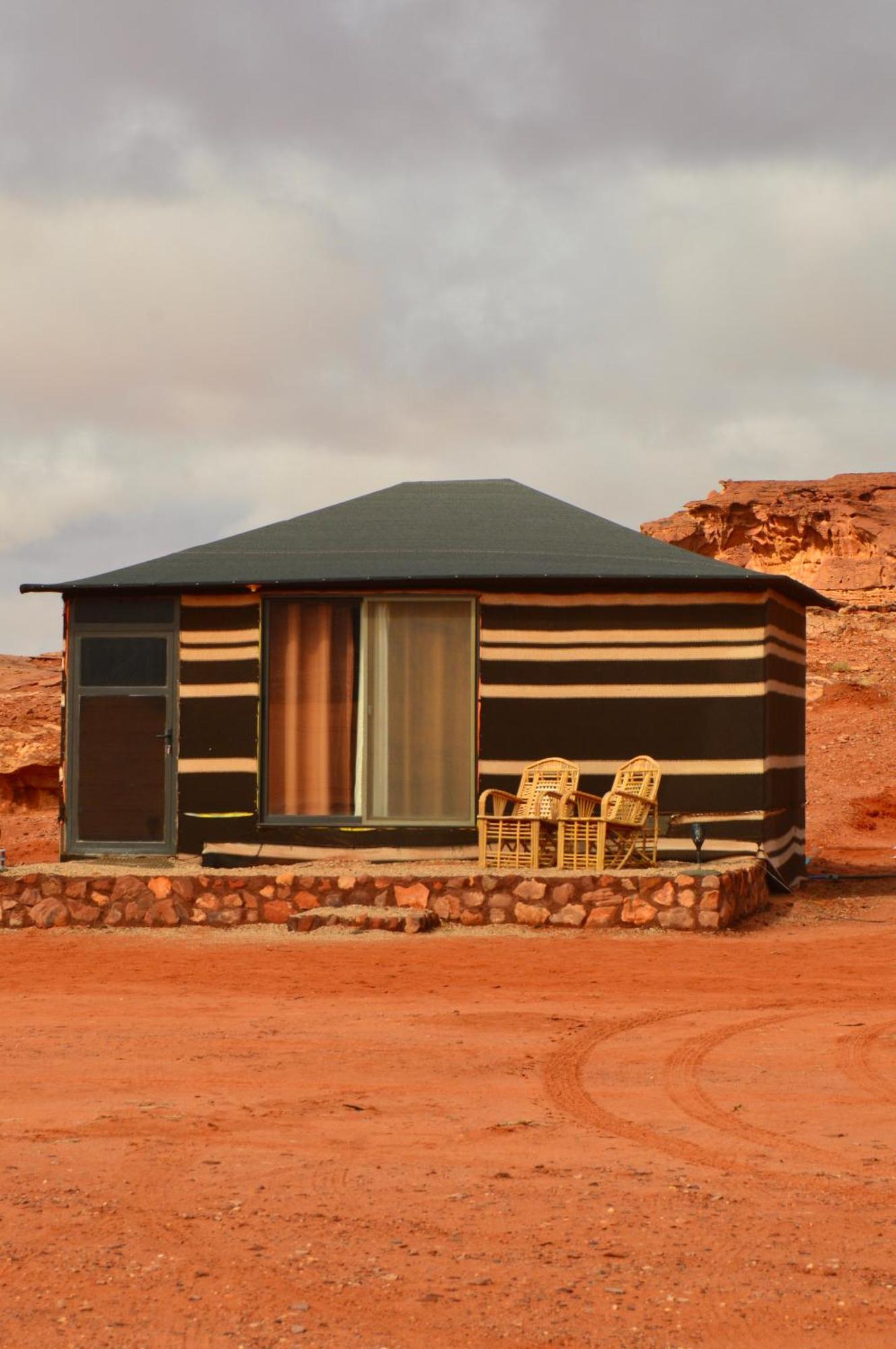 Wadi Rum Wanderlust Camp Bagian luar foto
