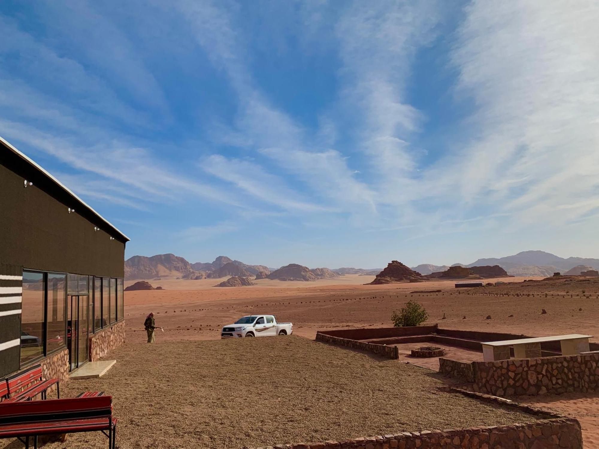 Wadi Rum Wanderlust Camp Bagian luar foto