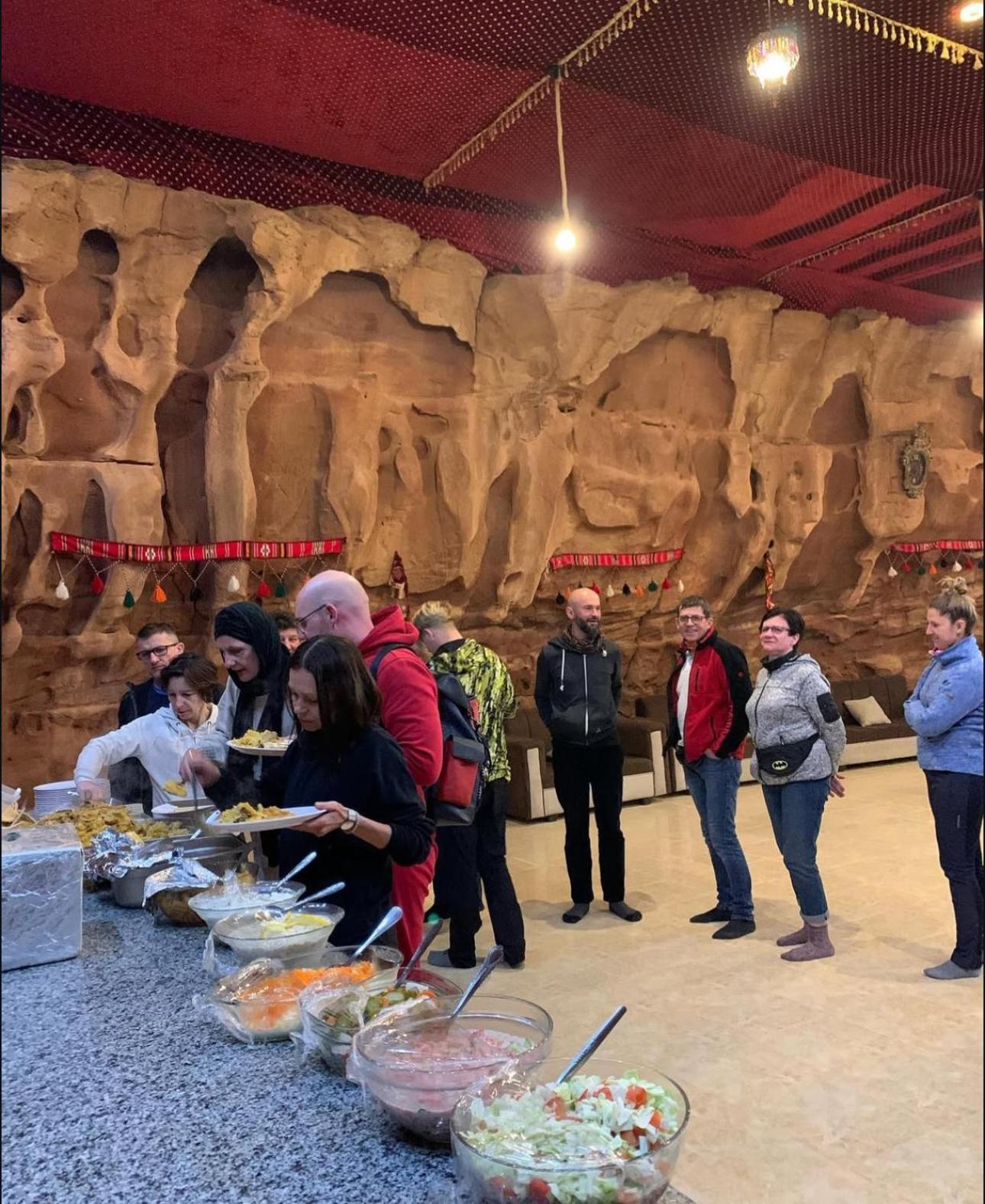 Wadi Rum Wanderlust Camp Bagian luar foto