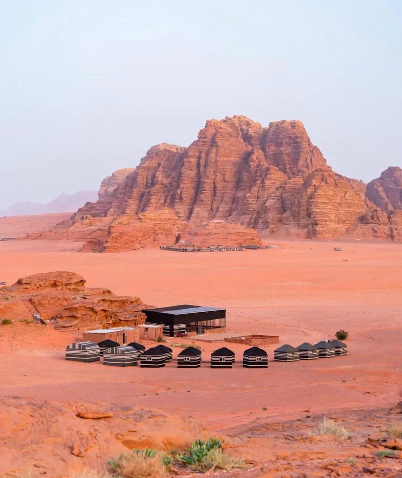Wadi Rum Wanderlust Camp Bagian luar foto