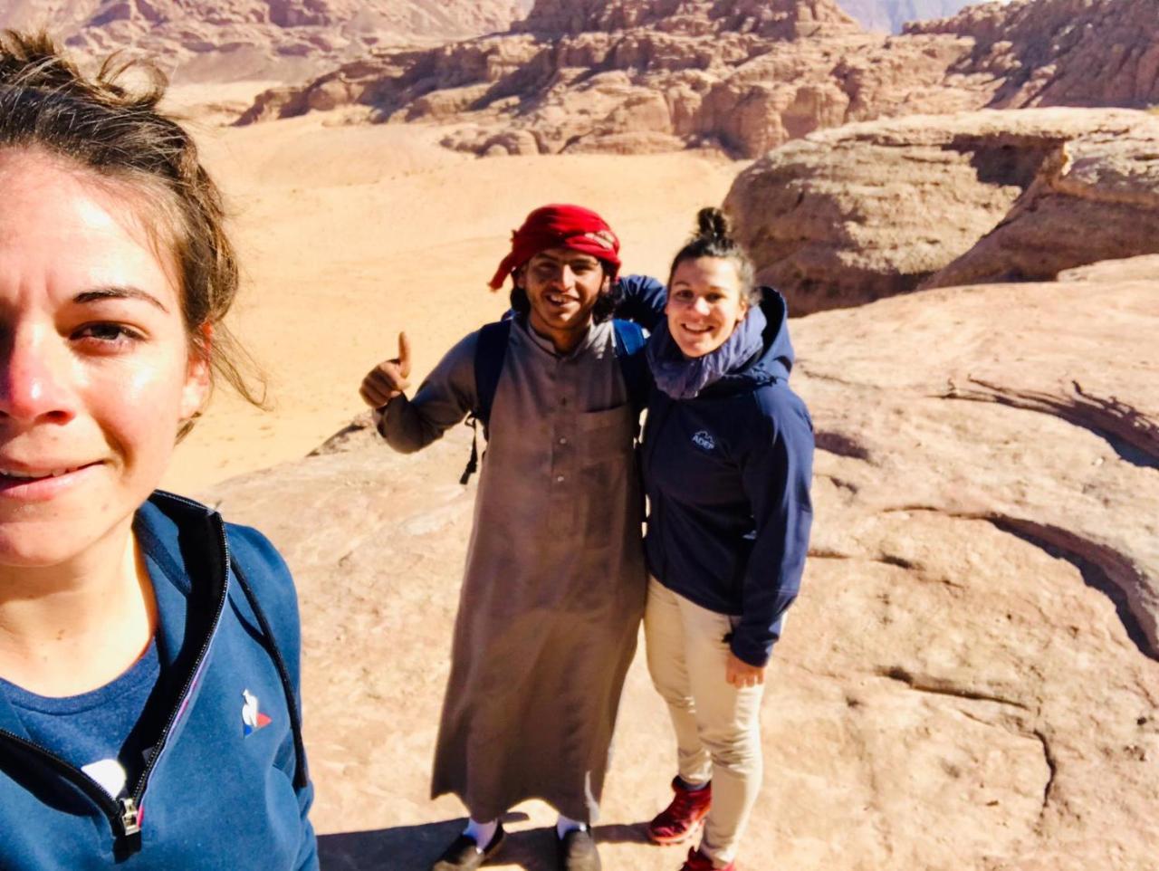 Wadi Rum Wanderlust Camp Bagian luar foto